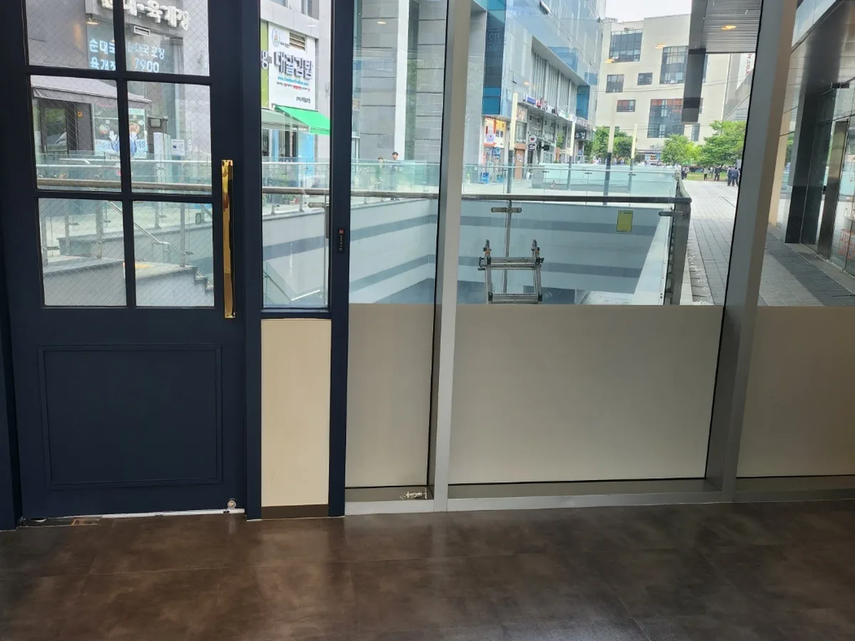 청주시 상당구 미원면 점포 카운터 검사실 위생청소 사례 - 행진크린